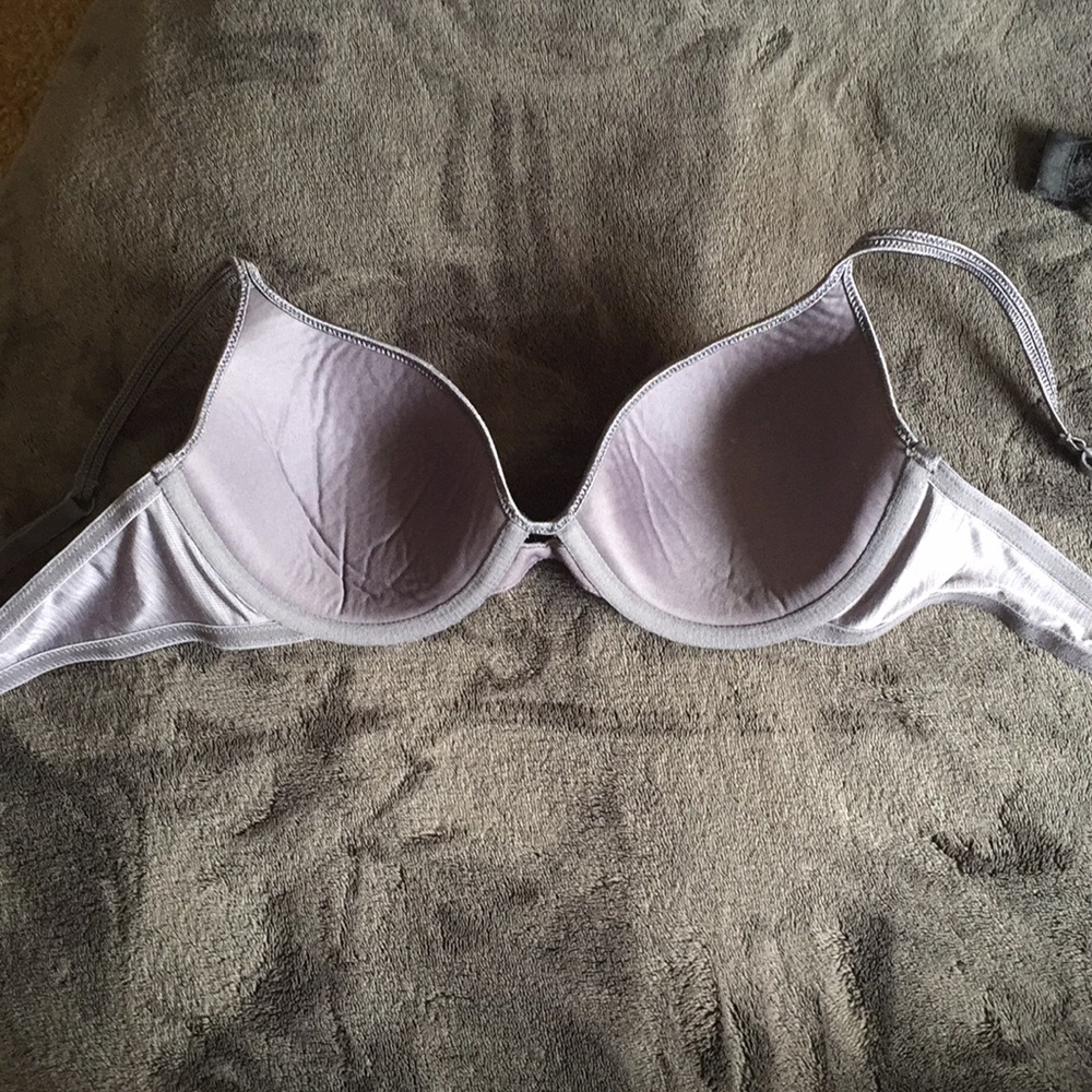 Gray bra - Picture 2 of 2